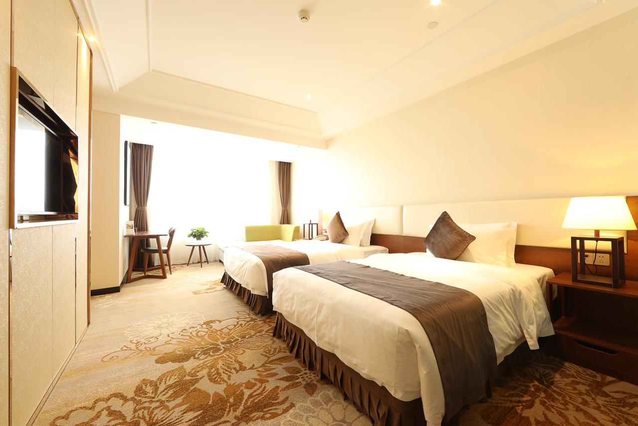 Zhi Hui Tang Feng Ze Hotel Csengtu Kültér fotó