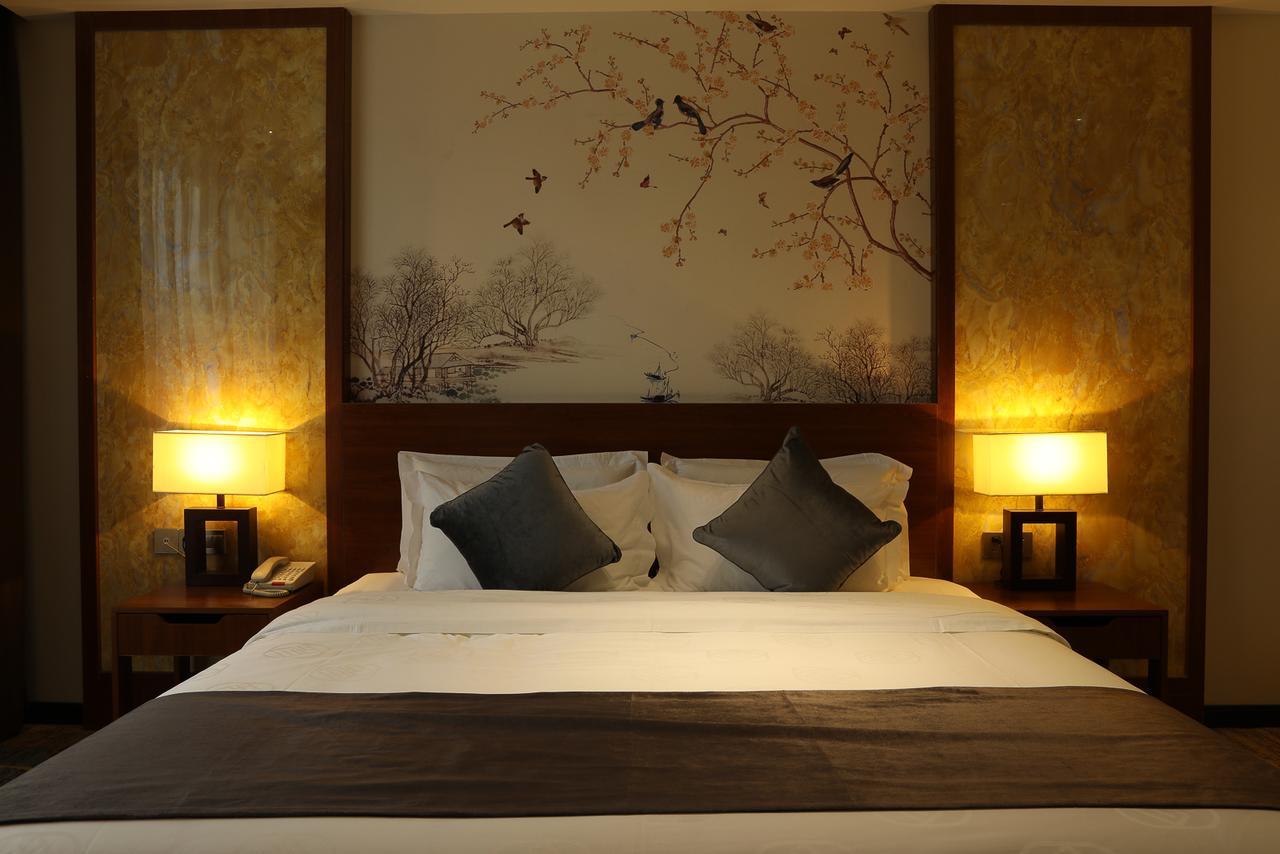 Zhi Hui Tang Feng Ze Hotel Csengtu Kültér fotó