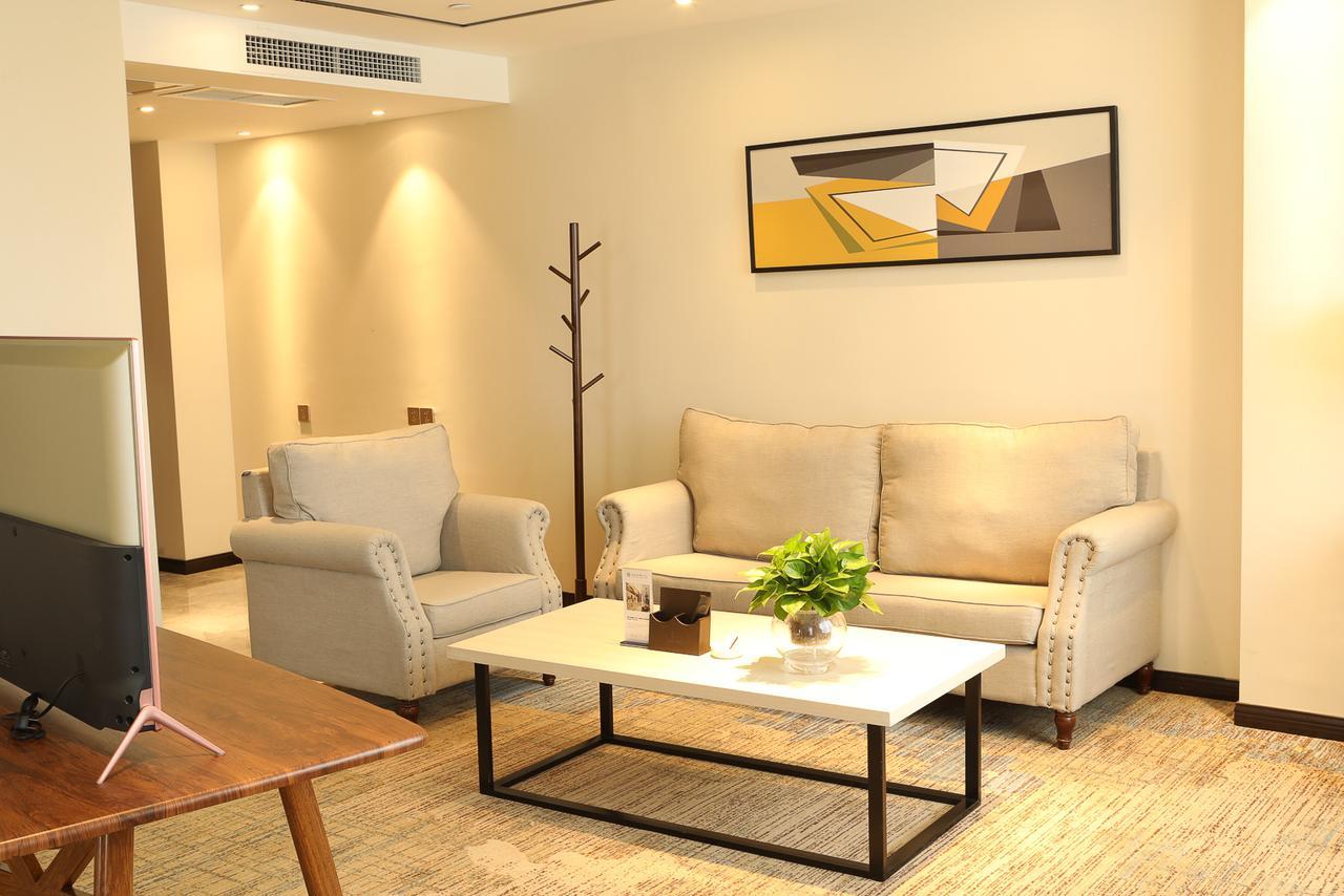 Zhi Hui Tang Feng Ze Hotel Csengtu Kültér fotó