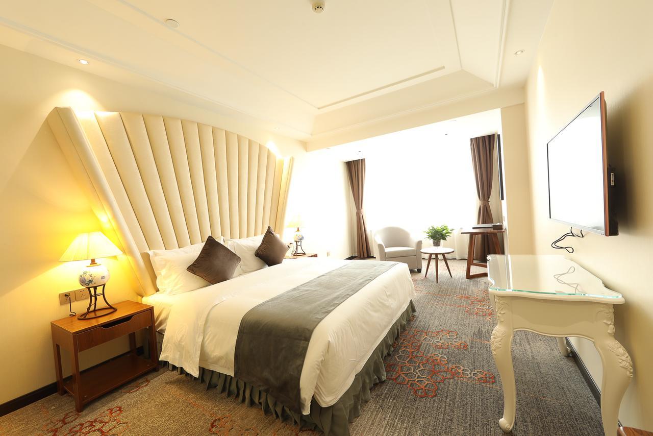 Zhi Hui Tang Feng Ze Hotel Csengtu Kültér fotó