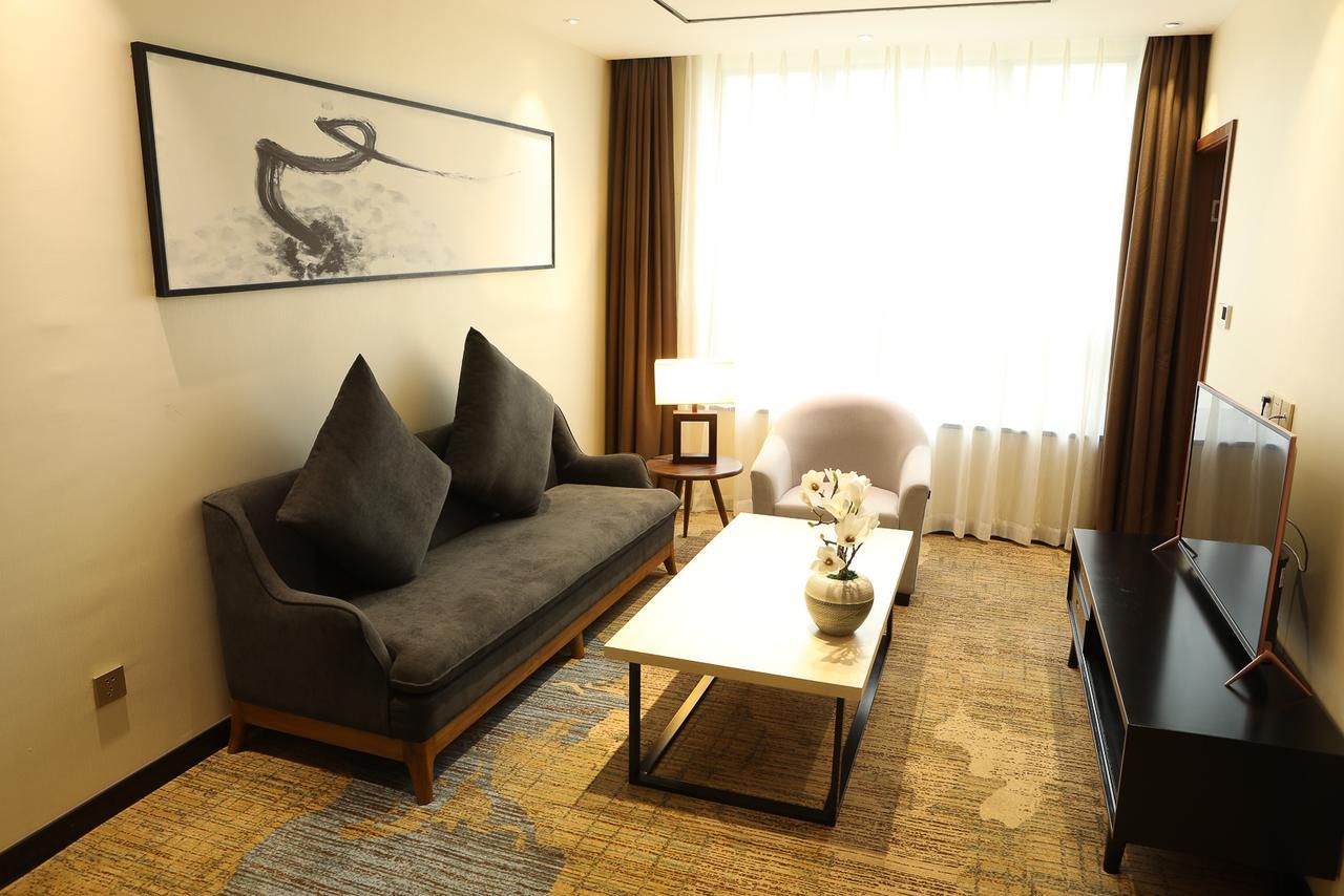 Zhi Hui Tang Feng Ze Hotel Csengtu Kültér fotó
