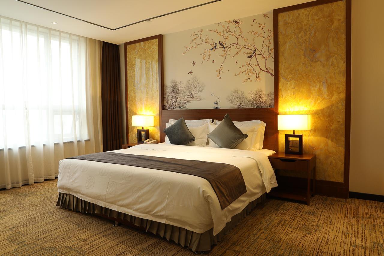 Zhi Hui Tang Feng Ze Hotel Csengtu Kültér fotó