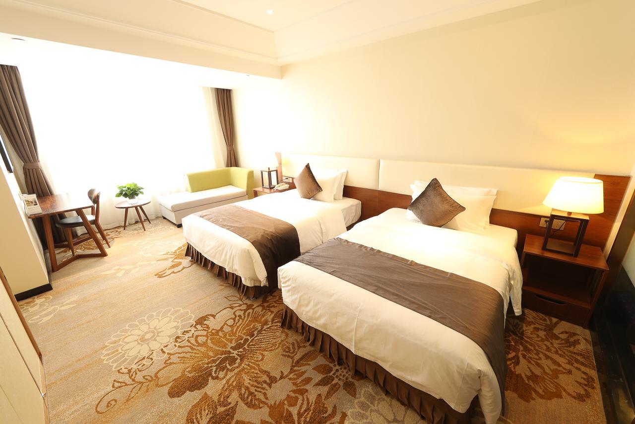 Zhi Hui Tang Feng Ze Hotel Csengtu Kültér fotó