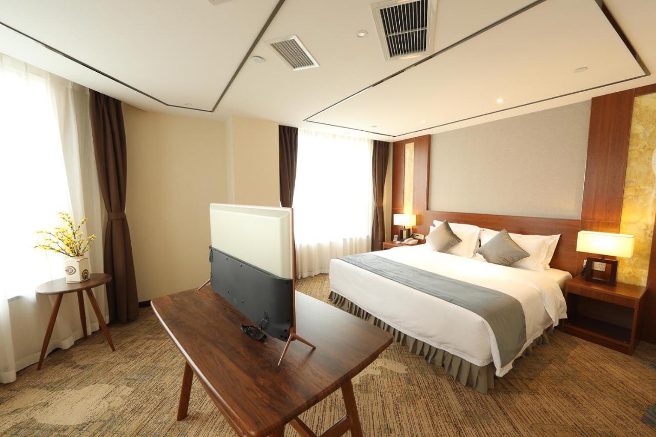 Zhi Hui Tang Feng Ze Hotel Csengtu Kültér fotó