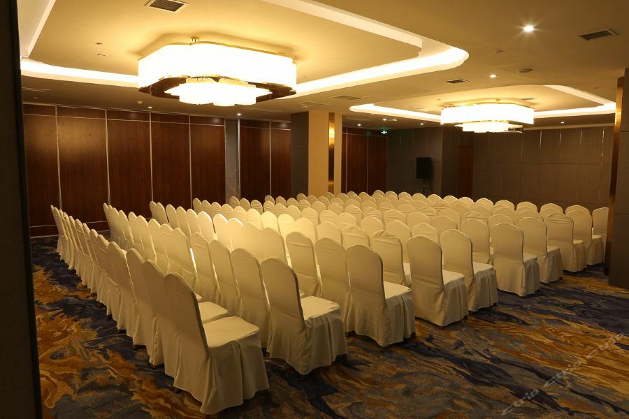 Zhi Hui Tang Feng Ze Hotel Csengtu Kültér fotó